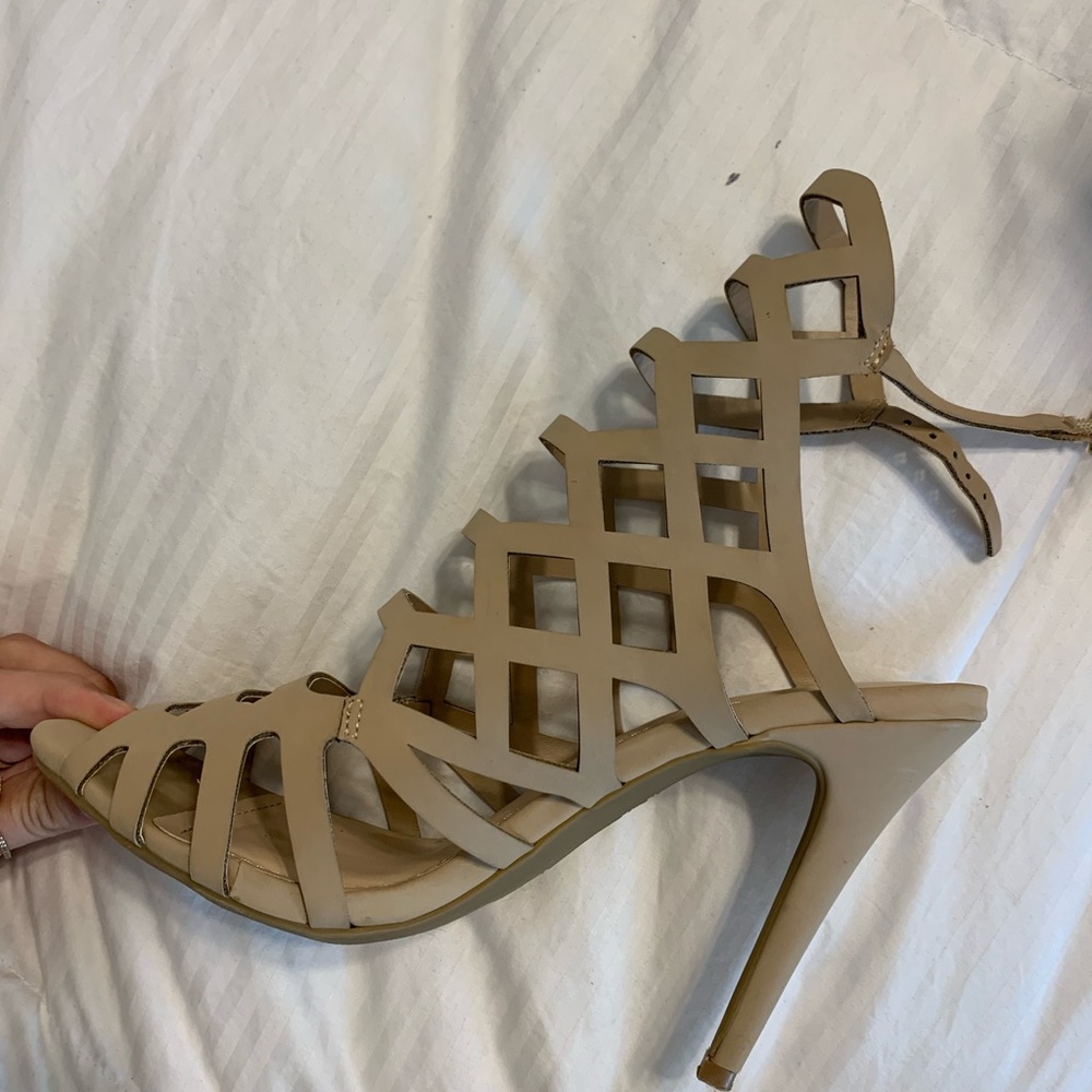 Anne Michelle heels